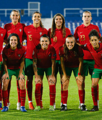 Parceiros do kit de futebol feminino News