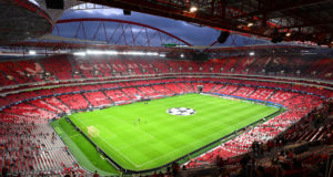 Benfica complica apuramento para as meias-finais