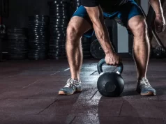 Como o CrossFit pode ser adaptado a diferentes níveis de condicionamento físico