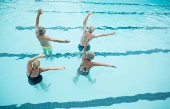 Natação e Idosos: Benefícios para a Saúde na Terceira Idade News